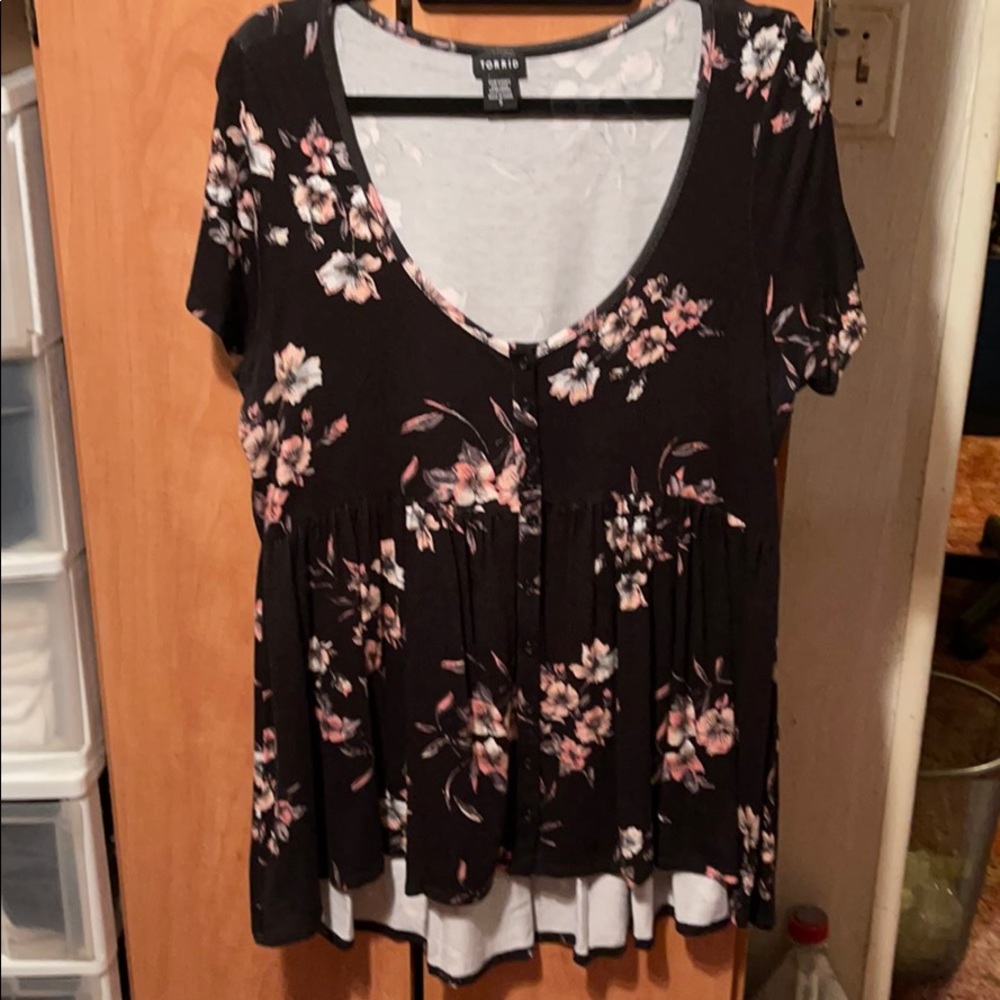 Torrid size 0 super soft button down